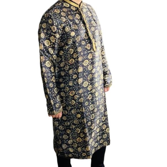 Mens Silk Indian Digital print super soft Kurta Set - Picture 7 of 8